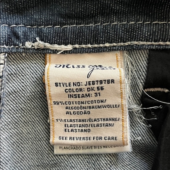 Miss Me Signature Boot Mid Rise Size 31 - Picture 12 of 16